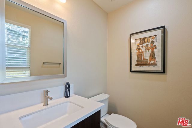 2780 N Wright Lane, Los Angeles, CA 90068