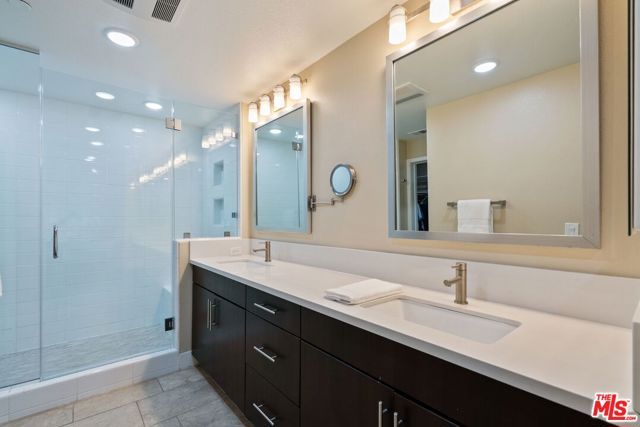 2780 N Wright Lane, Los Angeles, CA 90068