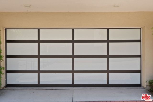 2780 N Wright Lane, Los Angeles, CA 90068