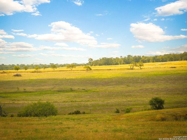 TBD Fm 621, Staples, TX 78655