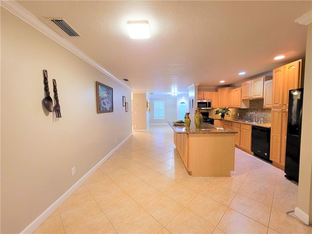 1905 Robalo Drive, Vero Beach, FL 32960