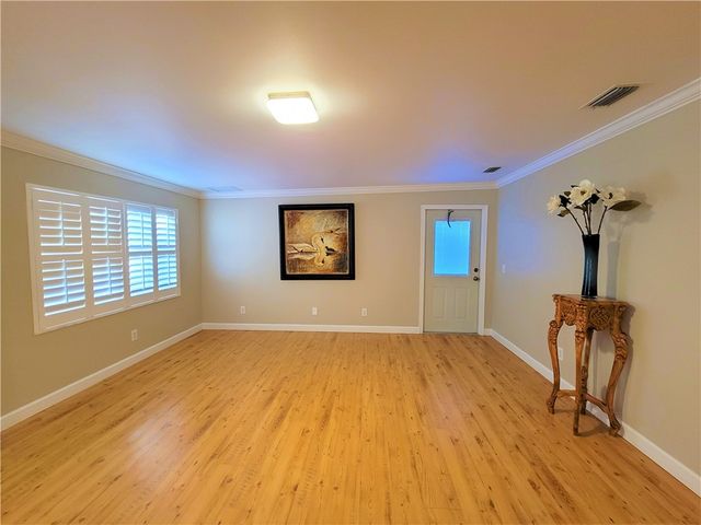 1905 Robalo Drive, Vero Beach, FL 32960