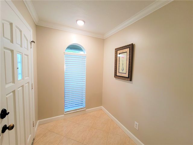1905 Robalo Drive, Vero Beach, FL 32960