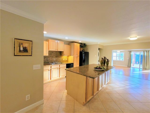 1905 Robalo Drive, Vero Beach, FL 32960