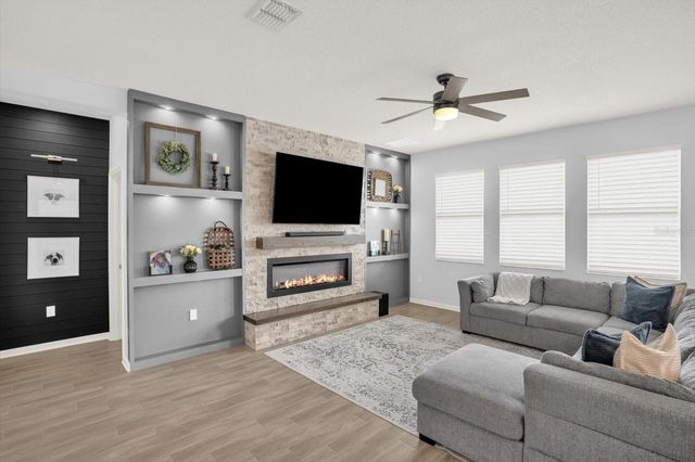 6941 DILLY LAKE AVENUE, Groveland, FL 34736