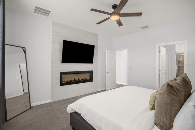 6941 DILLY LAKE AVENUE, Groveland, FL 34736