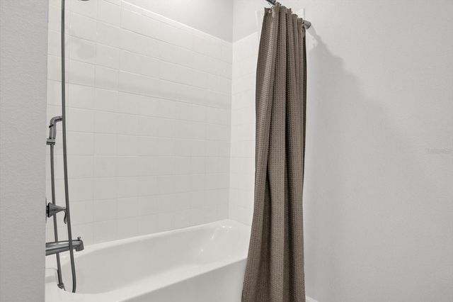 6941 DILLY LAKE AVENUE, Groveland, FL 34736