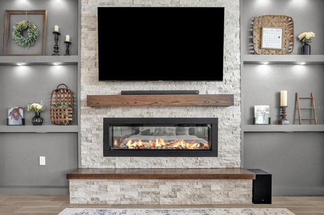 6941 DILLY LAKE AVENUE, Groveland, FL 34736