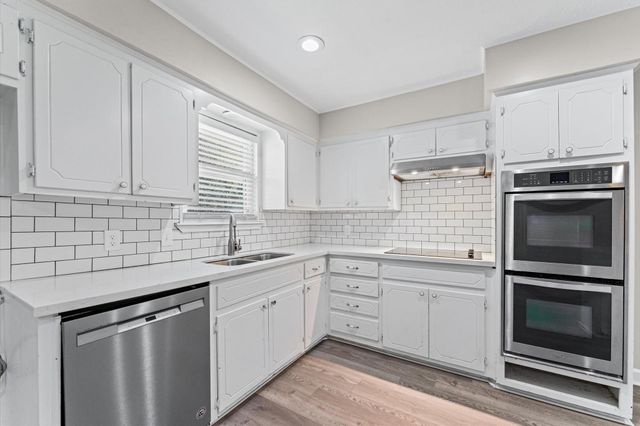 3082 County Road 536, Alvin, TX 77511