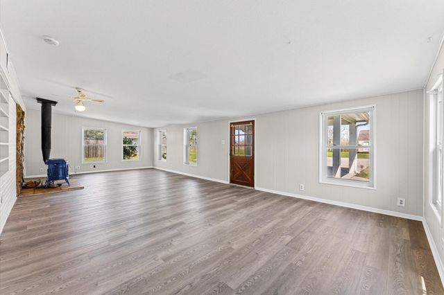 3082 County Road 536, Alvin, TX 77511