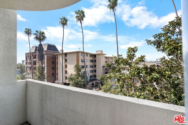 620 S Gramercy Place 301, Los Angeles, CA 90005