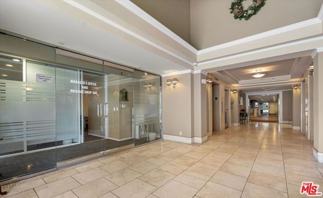 620 S Gramercy Place 301, Los Angeles, CA 90005
