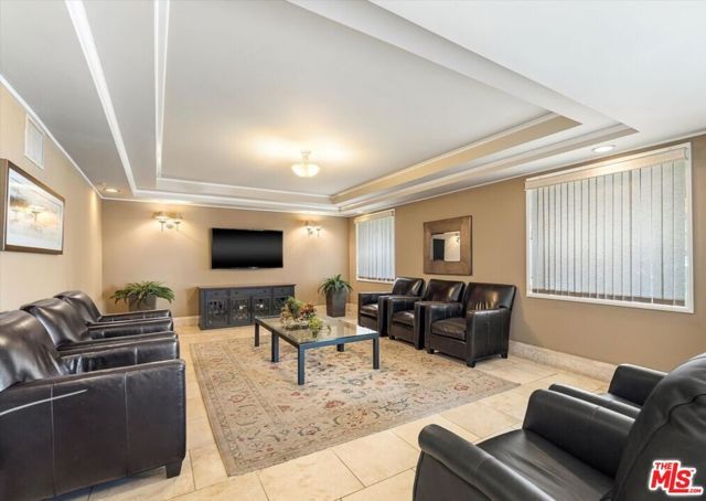 620 S Gramercy Place 301, Los Angeles, CA 90005