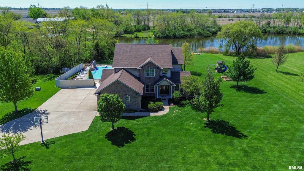26805 LIBERTY Lane, Washington, IL 61571