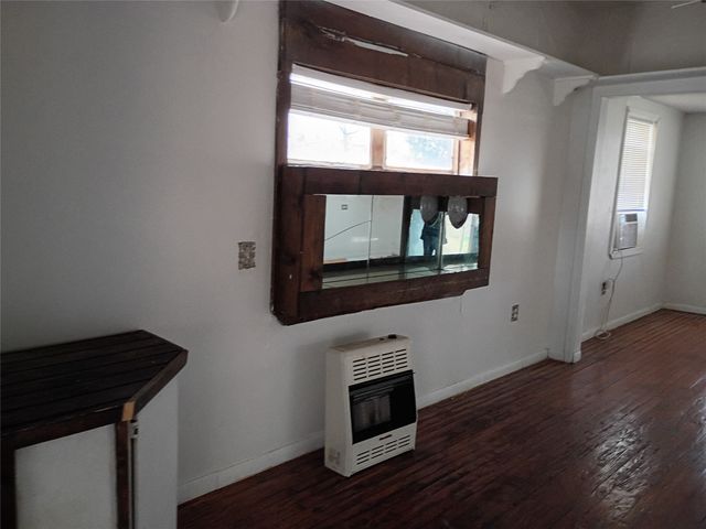 611 W 12TH Street, Sweetwater, TX 79556