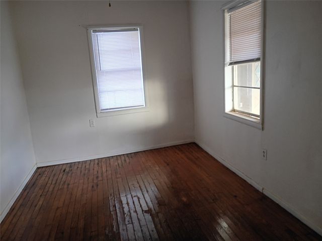 611 W 12TH Street, Sweetwater, TX 79556