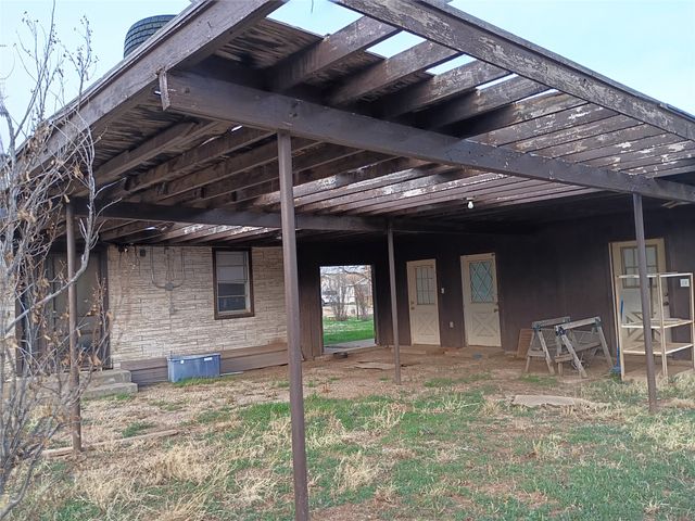 611 W 12TH Street, Sweetwater, TX 79556