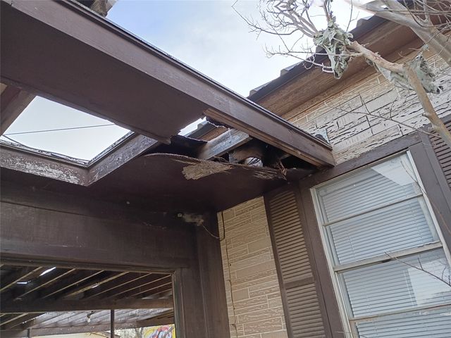 611 W 12TH Street, Sweetwater, TX 79556