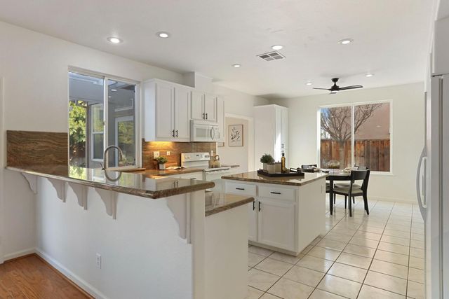 2431 Garrett Ct, Tracy, CA 95377