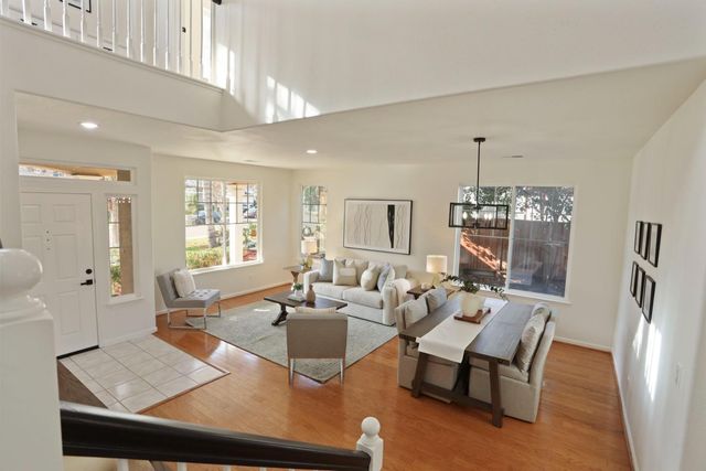 2431 Garrett Ct, Tracy, CA 95377