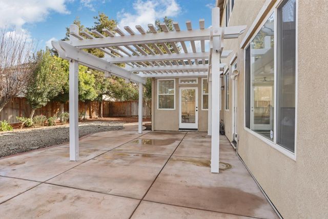 2431 Garrett Ct, Tracy, CA 95377