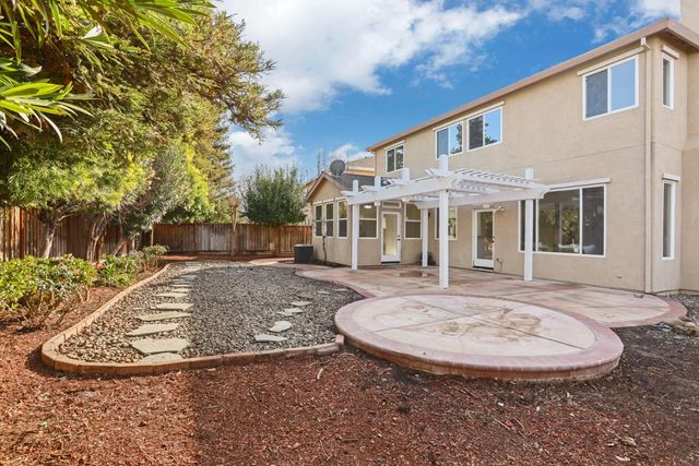 2431 Garrett Ct, Tracy, CA 95377