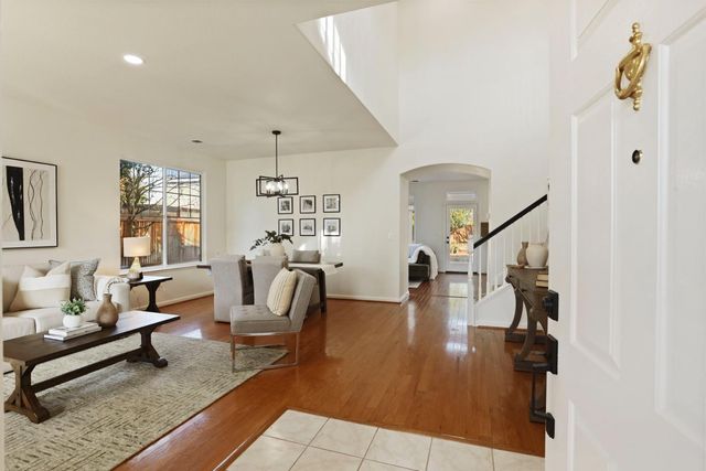 2431 Garrett Ct, Tracy, CA 95377