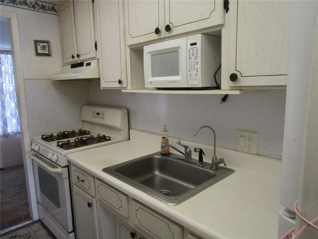 1900 58TH AVENUE N 22, St Petersburg, FL 33714