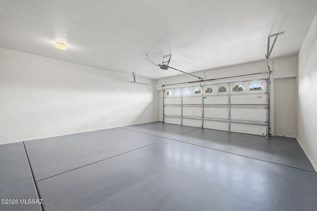 2233 W Gramercy Drive, Green Valley, AZ 85622