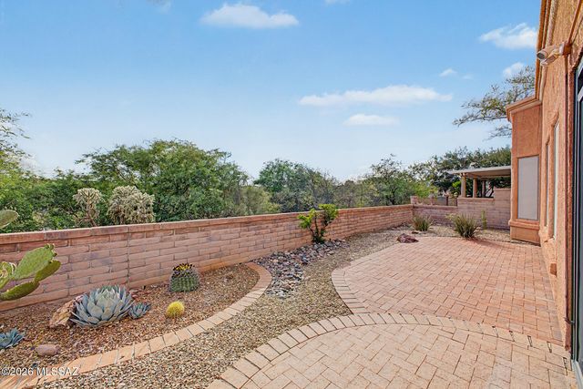 2233 W Gramercy Drive, Green Valley, AZ 85622