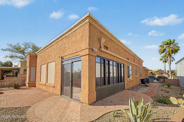 2233 W Gramercy Drive, Green Valley, AZ 85622