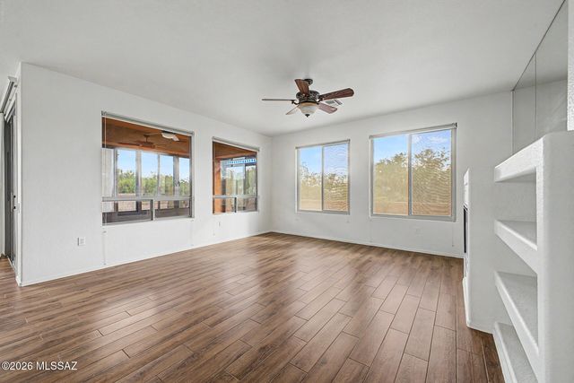 2233 W Gramercy Drive, Green Valley, AZ 85622