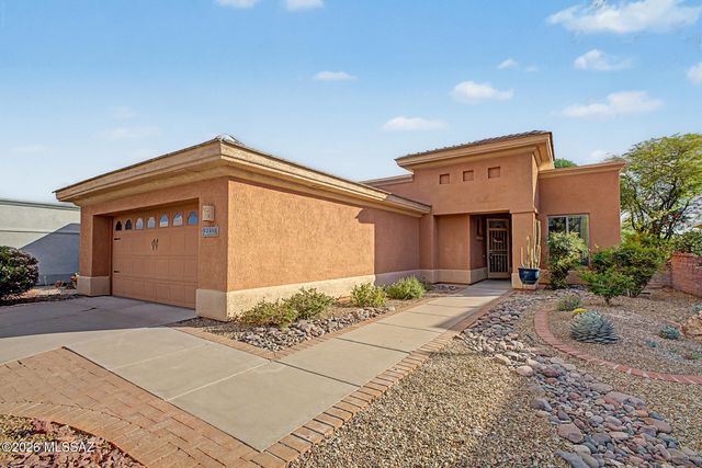 2233 W Gramercy Drive, Green Valley, AZ 85622