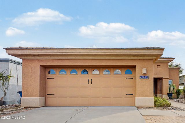 2233 W Gramercy Drive, Green Valley, AZ 85622