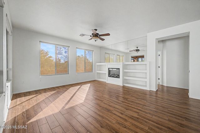 2233 W Gramercy Drive, Green Valley, AZ 85622