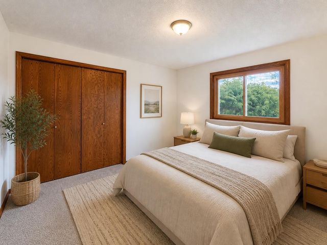 9724 Washburn Avenue N, Brooklyn Park, MN 55444