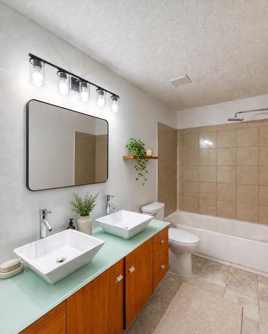 9724 Washburn Avenue N, Brooklyn Park, MN 55444