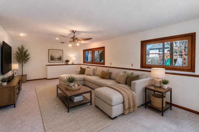 9724 Washburn Avenue N, Brooklyn Park, MN 55444