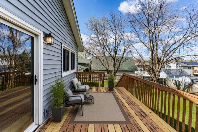 9724 Washburn Avenue N, Brooklyn Park, MN 55444