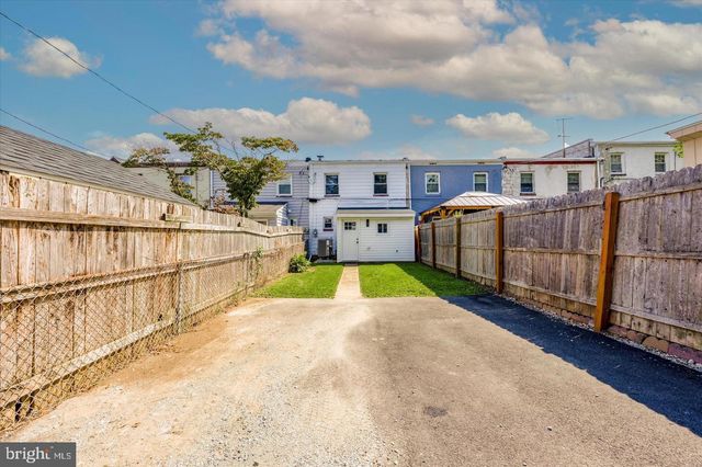 704 S ADAMS ST, West Chester, PA 19382