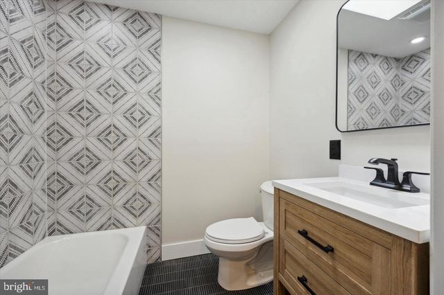 704 S ADAMS ST, West Chester, PA 19382