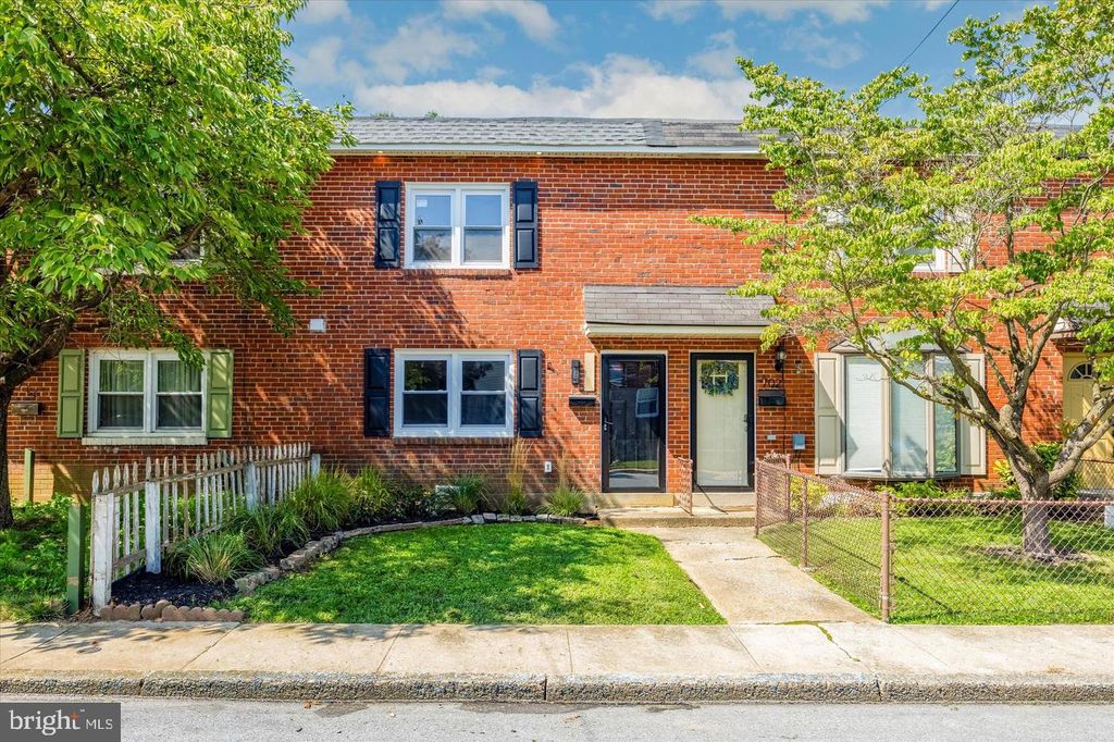 704 S ADAMS ST, West Chester, PA 19382
