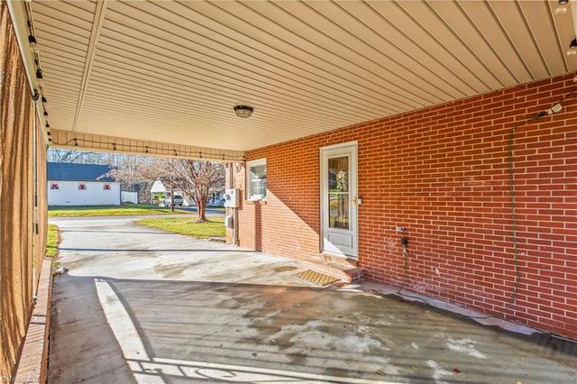 131 Hilda Drive, Mount Airy, NC 27030