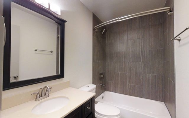 4710 Abbott Avenue 105, Highland Park, TX 75205