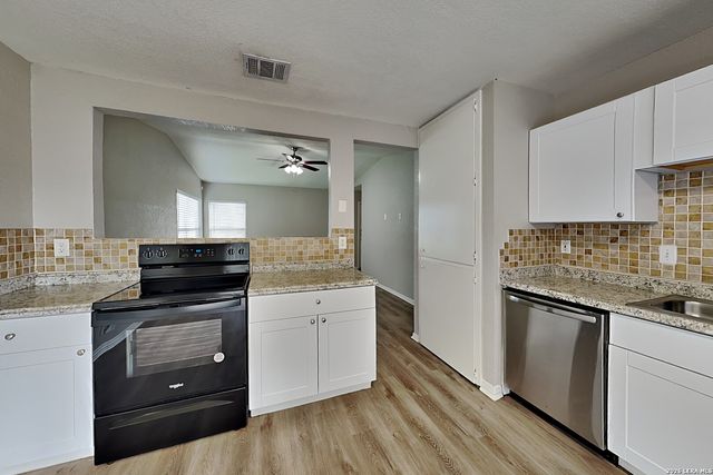 9506 Sugarloaf, San Antonio, TX 78245