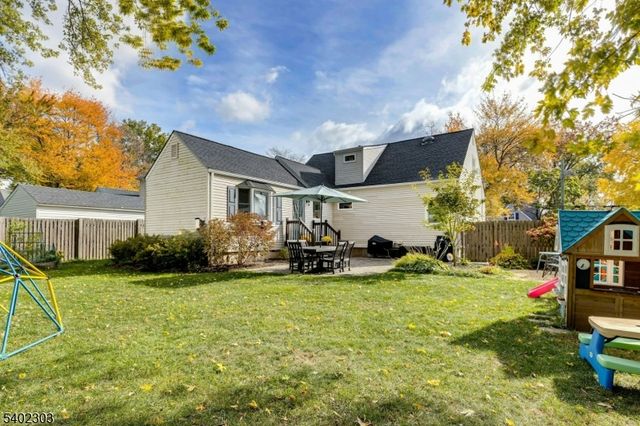 35 Shady Ln, Fanwood Boro, NJ 07023