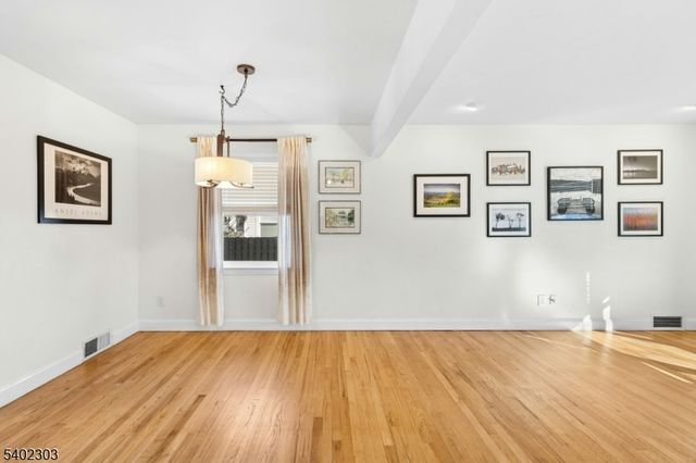 35 Shady Ln, Fanwood Boro, NJ 07023