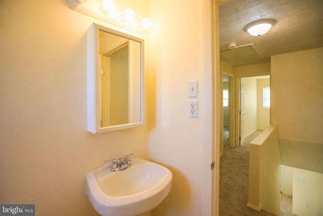 2127 JASMINE RD, Dundalk, MD 21222