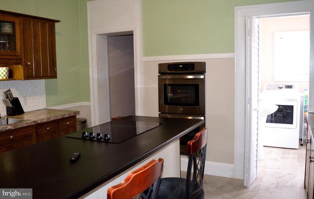 140 CASE AVE, Sharon, PA 16146