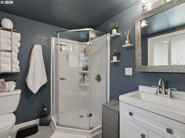 133 BRYANT Ln, Woodland, WA 98674
